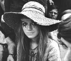 Woodstock, 1969. Woodstock Photos, Rolling Stones Concert, Photos Rares, Woodstock 1969, Moda Hippie, Woodstock Festival, Swinging London, Estilo Hippy, Mode Hippie