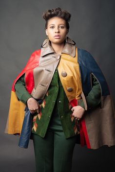 70s 80s Vintage leather color-block cape, kimono, jacket, coat other wear. Women’s green, multicolor and orange, leather cape. Excellent condition, size L (10 - 12) and M (6 - 8). Detailed measurements:Bust - 38 inchesWaist - 34 inchesShoulder - 19 inchesBody Length - 28 inches Multicolor Leather Outerwear For Fall, Multicolor Leather Winter Outerwear, Plaid Capes, Kimono Coat, Hooded Cape, Wool Cape, Poncho Cape, 70s Vintage, Orange Leather