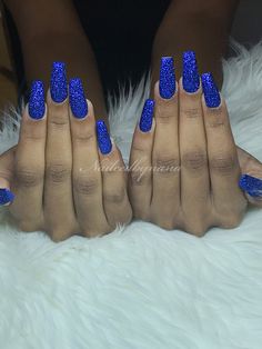 King Blue Nails, Blue Glitter Nails, Khloé Kardashian, 2024 Ideas, Glittery Nails, Light Nails