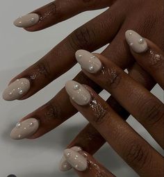 Nail Art With Pearls, Art With Pearls, Acrylic Nails Nude, Modern Nails, Edgy Nails, Pearl Nails, Gem Nails, Short Acrylic Nails Designs