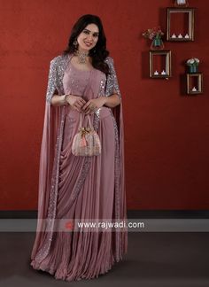 Jacket On Saree Modern, Modern Sarees Party Wear, Ready To Wear Saree Indian Wedding, Saree Styles Dress, Ready To Wear Saree With Jacket, Saree With Cape Jackets, Latest Designer Ready To Wear Sarees, Readymade Saree For Wedding, Jacket Saree Style