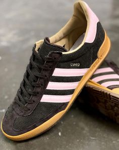 Adidas Cord, Clarks Wallabees, Retro Sportswear, Adidas Trainers, Adidas Spezial, Adidas Track, Pink Adidas