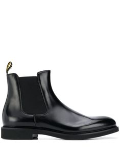 black calf leather elasticated side panels slip-on style branded insole pull-tab at the heel rubber sole Classic Slip-on Boots With Vibram Sole, Ankle Chelsea Boots In Calf Leather, Formal Slip-on Boots With Leather Sole, Classic Slip-on Boots With Rubber Sole, Slip-on Calf Leather Boots With Rubber Heel Cap, Classic Slip-on Boots With Round Toe, Calf Leather Slip-on Boots With Rubber Heel Cap, Formal Chelsea Boots With Reinforced Heel And Slip-on Design, Classic Slip-on Boots With Heel Pull Tab