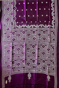 "Purple Hand Embroidered Gujrati Stitch Saree with Blouse piece | Pure Bangalore Silk Saree | Kantha Hand Work | Wedding Wear pure Silk Saree with silk mark Wedding wear saree, party wear saree, pure silk saree, hand embroidered saree, hand work saree. This is authentic hand embroidered Kantha Stitch Saree. The unique thread Kantha embroidery design is entirely handcrafted by our skilled artisans. The most significant aspect of hand embroidery is the running stitch pattern. The running blouse pi Luxury Purple Saree With Chikankari Embroidery, Saree Kutch, Kantha Work Sarees, Stitch Saree, Saree Party, Kutch Work Designs, Gold Bridal Necklace, Kutch Work, Kantha Embroidery