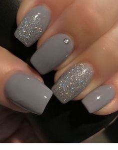 Grey Nail, Nails With Glitter, Gray Nails, Cute Gel Nails, Color Spectrum, Dipped Nails, Silver Nails, Elegant Nails, Classy Nails