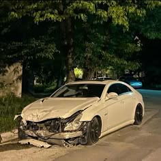 a car that has been involved in a crash