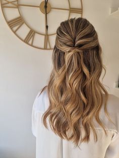 Heair Style, Bridesmaid Hair Inspo, Simple Bridesmaid Hair, Guest Hair, Hair Hoco, Wedding Guest Hairstyles