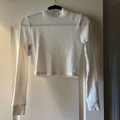 Nwt Tna Thermal Long Sleeve! White Stretch Winter Tops, Basic White Winter Tops, Fitted White Top For Fall, Aritzia Tna, Waffle Shirt, Cropped Long Sleeve Top, Blue Long Sleeve Tops, Grey Long Sleeve Shirt, Thermal Long Sleeve