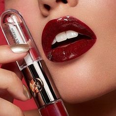 Kiko Milano Lipstick, Lip Inspiration, Kiko Lipstick, Loreal Lipstick, Lips Inspiration, Lovely Makeup, Makeup 2018, Lipstick Designs, Fresh Makeup