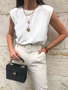 Beige Outfit, Outfits Verano, Muscle Tee, Looks Chic, Mode Streetwear, Professional Outfits, Looks Vintage, Mode Outfits, Outfits Casuales