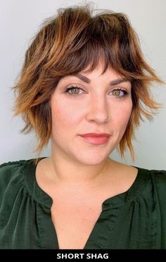 You've gotta try this outstanding short shag that's totally trending this year! Now, click here to see the 27 most stylish short shag hairstyles & haircuts for a striking new look. // Photo Credit: @lcs.hairdesign on Instagram Growing Out A Pixie, Shaggy Hairstyles, Growing Out Hair, 60 Hairstyles, Messy Pixie