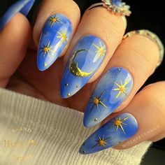 Halloween Stelitto Nails, Moon Nails Blue, Gold Moon Nails, Blue Celestial Nails, Astronaut Nails, Space Themed Nails, Lunar Nails, Sun And Moon Nails, Nails Celestial