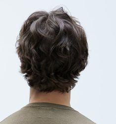 Aesthetic Haircuts Medium Men, Men Wavy Medium Hair, Men Wavy Short Hair, Men's Wavy Haircut, Mens Textured Haircut Medium, Long Hair Inspo Men, Surfer Cut For Men, Short Wavy Hair For Men, Shadow Perm Korean Men