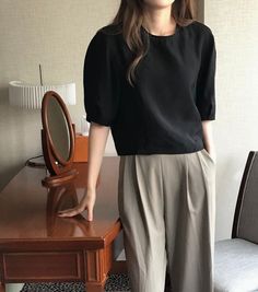 Korean Minimalist Outfit, Korean Outfit Street Styles, Tomboy Style Outfits, Quick Outfits