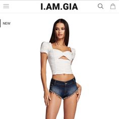 Brand New Iamgia Collection Top White Crop Top With Ruffled Sleeves, Side Zip Originally $70 On The Website! With Tags Sadly Doesn’t Fit My Bust Comes In Originally Packaging! Fitted Short Tops For Day Out, Trendy Short Length Top For Night Out, I Am Gia, Ruffled Sleeves, White Crop, White Crop Top, Side Zip, New Color, Top Brands