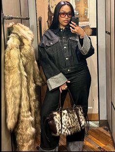 Jhene Concert Outfit, Frontal Hairstyles, Fall Winter Outfits, Concert Outfit, Hair And Nails, Twitter Image, Winter Outfits, Fall Winter, Hairstyles