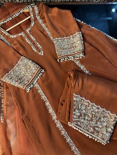 Pakistani Dupatta, Designer Suits For Wedding, Suit Neck Designs, Long Frock Designs, Trendy Outfits Indian, Embroidery Suit, Bridal Shirts, Pakistani Fancy Dresses, Pakistani Fashion Party Wear