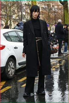 Were you born to die, or are you high by the beach? Sora Choi, Estilo Harajuku, Chinese Fashion Street, Goth Look, Tokyo Fashion, Japanese Street Fashion, Mode Inspo, Japan Fashion