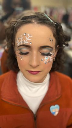 Snow Queen Makeup, Snowflake Makeup, Snow Makeup, Frozen Makeup, Ice Queen Costume, Glitter Face Paint, Halloween Makeup For Kids