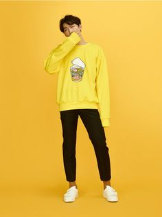 Monosodium Glutamate, Pullovers Outfit, Instant Noodles, Mens Fashion Fall, Poses References, Yellow Fashion, Fashion Korean, Ladies Dress Design, Fashion Poses