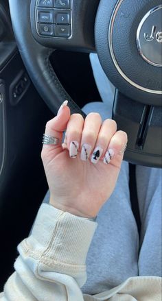 Barb Wire Acrylic Nails, Ace Of Spades Nail Art, Spade Nails Design, Luke Combs Inspired Nails, Ace Spade Nails, Country Aesthetic Nails, Western Black And White Nails, Western Barbed Wire Tattoo, Bobwire Nails