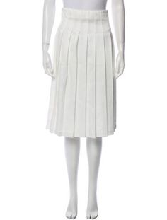 Peter Do SkirtNeutralsPleated AccentsZip ClosureFit:Skirts by Peter Do typically fit true to size. Formal Spring Skort, Formal Spring Skirted Skort, Solid Color Knee-length Lined Tennis Skirt, White Knee-length Skirt With Pleated Hem, White Accordion Pleats Skirt For Formal Occasions, Classic White Midi Skirt, Formal Spring Lined Skort, Spring Formal Skort With Lined Skirt, Formal Spring Skort With Lined Skirt