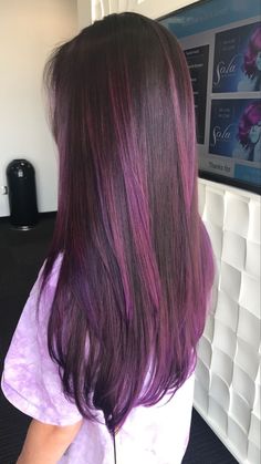 Hair Dye Ideas Purple, Colored Highlights In Brown Hair, Fresh Cuts, Hair Color Unique, School Routine, Tips Hair, Purple Highlights