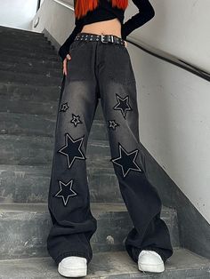 Star Baggy Pants, Star Aesthetic Outfit, Baggy Style Woman, Paint Pants, Bleach Pants, Baggy Boyfriend Jeans, Georgia Style, Cute Bottoms