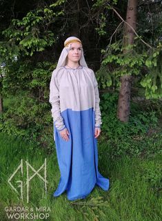 Gnezdovo Dress Viking Rus Linen Underdress Pleated Neckline - Etsy Rus Viking, Medieval Reenactment, Viking Dress, Womens Costumes, Pleated Neckline, Early Medieval, Women's Costumes, Dress Pattern, Dress Codes