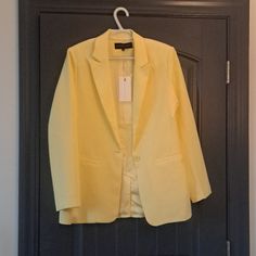 Beautiful Yellow Blazer New With Tags Spring Yellow Blazer, Elegant Yellow Spring Outerwear, Elegant Yellow Spring Blazer, Yellow Spring Formal Outerwear, Yellow Formal Outerwear For Spring, Formal Yellow Outerwear For Spring, Rose Jacket, Yellow Blazer, Rose Yellow