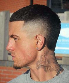 Mid Mullet Hair Men, Short Low Fade, Short Mullet Cut, Male Hairstyles Short, Short Mullet Mens, Mullet Hairstyle Men, Corte Mullet, Mullet Cut, Guys With Tattoos