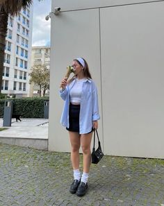 Button Down Aesthetic Outfit, Black Mini Skirt Day Outfit, Summer Hongkong Outfit, Mini Skirt And T Shirt Outfit, Ootd Hongkong Outfit, Hongkong Ootd Summer, Baguio Aesthetic Outfit, Exploring City Outfit, Hongkong Outfit Summer