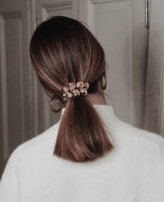 Hair Clips 90s, 90s Hairstyles, 짧은 머리, Sleek Ponytail, Low Ponytail, Quick Hairstyles, Hair Envy, Hair Day