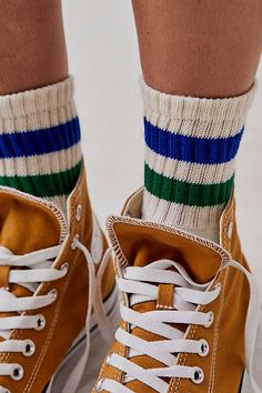 Retro Shortie Crew Socks Crew Socks Outfit, Socks Photoshoot, Cashmere Socks, Sock Outfits, Retro Stripes, Striped Socks, Colorful Socks, Fashion Socks, Mode Inspiration