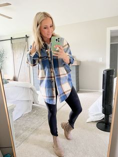 Blue Shacket Outfit Women, Casual Blue Shacket For Work, Casual Winter Shacket With Relaxed Fit, Casual Plaid Shacket With Relaxed Fit, Flannel Relaxed Fit Shacket With Long Sleeves, Everyday Plaid Shacket With Pockets, Shacket Outfit Women, Cute Fall Fits, Flannel Shacket