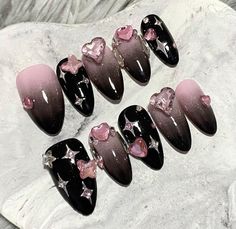 Black And Pink Nails Designs, Nail Pink And Black, Nail Art Black Aesthetic, Cute Black Nail Designs, Pink And Black Nail Art, Nails Black And Pink, Press In Nails, Black Pink Nails, Nails Pink And Black