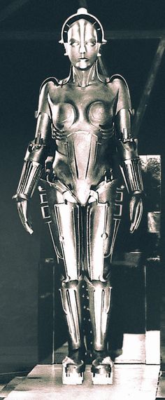 The First (Metal) Woman Robot, Maria of Metropolis, 1927. Sci-fi classic silent movie "Metropolis" provides inspiration for CP-3O and Beyonce  2007 BET Awards in a robot costume. #vintagephoto https://www.pinterest.com/pin/451697037603707986/ Brigitte Helm, Metropolis Film, Mystic Woman, Robot Suit, Fantasy Stuff, Movie Moments, A Robot