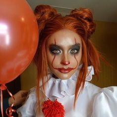 See the best celebrity Halloween costumes and costume ideas for 2024: from Heidi Klum’s classic Halloween costumes to Cindy Crawford and Kate Moss back in the 1990s and Beyoncé’s winning outfits, Vogue edits some of the best celebrity Halloween costumes of all time. Hallowen Schminke, Pennywise Halloween Costume, Pennywise Halloween, Pelottava Halloween, Halloween Makeup Clown, Clown Halloween Costumes, Cute Halloween Makeup, Clown Halloween, Halloween Coustumes