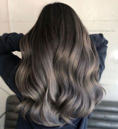 Silver Ombre Streaks in Brown Hair Dark Silver Hair, Silver Hair Shampoo, Silver Hair Dye, Silver Ombre Hair, Ashy Hair, Silver White Hair, Gray Balayage, Silver Blonde Hair, Ash Brown Hair