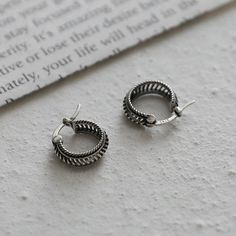 Retro Punk Hoop Earrings Best Earrings For Men, Best Earrings, Stud Earrings For Men, Punk Earrings, Beard Style, Retro Punk, Earrings For Men, Earrings Ear, Gold Hoop