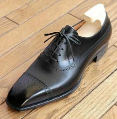 Captoe Shoes, Yohei Fukuda, Luxurious Shoes, Black Leather Dress Shoes, Brogues Style, Der Gentleman, Quality Leather Boots, Shoe Palace, Brogues Men