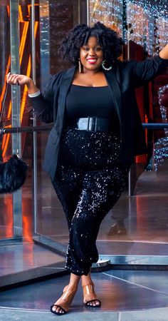 Over 60 Fashion Plus Size, Plus Size New Years Eve Outfits, New Years Eve Outfits Plus Size, Nye Look, Cocktail Attire For Women, Fashion 90s, Look Plus Size, Cocktail Outfit, Over 60 Fashion