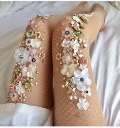 ˗ˏˋ I s a b e l l a ˊˎ˗ Sparkly Tights, Lirika Matoshi, Fishnet Tights, Fishnet Stockings, Corsets, Fashion Details, Appliques, Gq, Christian Dior