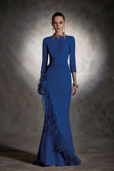 Blue Mother Of The Bride, Dress With Feathers, Engagement Dresses, Gala Dresses, Groom Dress, Bride Dresses, Mermaid Dress, Crepe Dress, Party Gowns