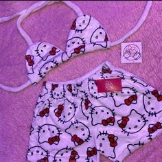 Hello Kitty Two Piece, Pijama Da Hello Kitty, Pijamas Hello Kitty, Hello Kitty Inspired Outfits, Hello Kitty Boxers, Hello Kitty Pjs, Hello Kitty Outfit, Hello Kitty Pajamas