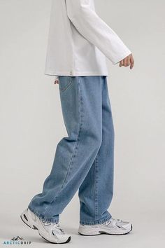 Straight Leg Denim Pants for men. A classic pair of denim pants. Streetwear pants, streetwear outfits. Minimalist style. Men Jeans Loose, Blue Wide Leg Jeans, Biker Denim, Casual Harajuku, Jeans Y2k, Mens Fleece, Casual Trousers, Denim Trousers