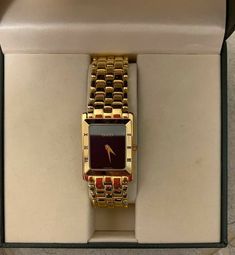 The Kiss Thief, Gucci Watches, Female Watch, Vintage Gold Watch, Fancy Watches, Vintage Watches Women, Gold Watches Women