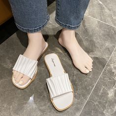 Introducing our Solid Simple Slippers for Women to Wear in Summer. These slippers boast a unique design that is both stylish and beautiful. Crafted from good quality material, they promise comfort for your feet. Available in a variety of colors including 778-1 white, 778-1 black, 778-1 khaki, and 778-1 gray, you can choose the one that best suits your style. The slippers come in sizes 36-37, 38-39, and 40-41 with a sole height of 2cm. The PVC sole and injection molding shoe technology ensure dur Simple Slippers, Shoe Technology, Slippers For Women, Injection Molding, Injection Moulding, Cool Suits, In Summer, Suits You, Good Quality