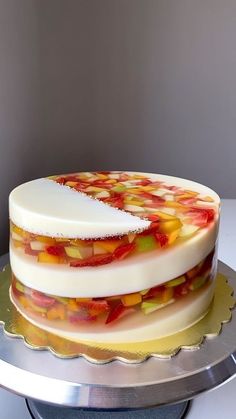 Gelatin Art Cake, Fruit Birthday Cake, Catering Food Displays, Fresh Fruit Recipes, Gelatin Dessert, Berry Cake, Jelly Recipes