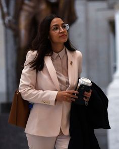 Aoc Fashion, Future Attorney, Stylish Office Wear, Future Board, Women Lawyer, Business Dress Women, Brain Dump